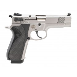 Smith & Wesson 5906...