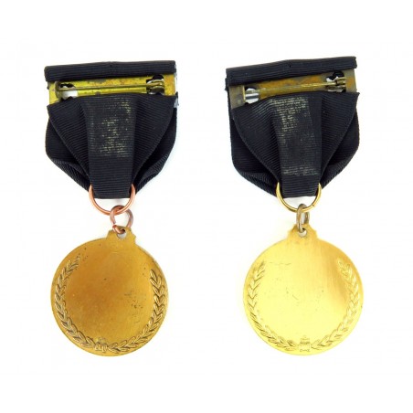 Two Blank Female Achievement Medals (MM985)