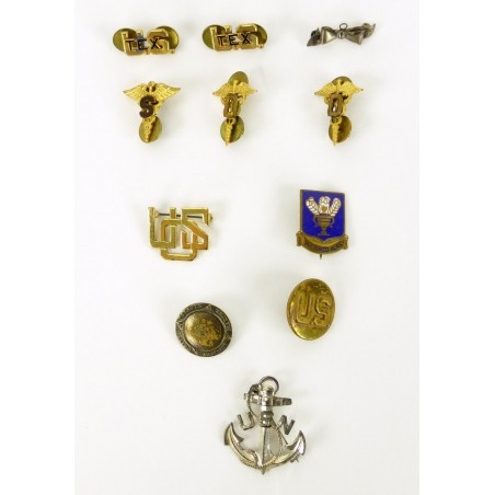 WWII Military pins (MM842)