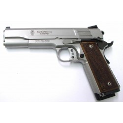 Smith & Wesson 1911 Pro...