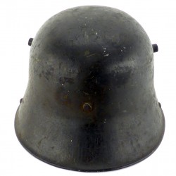 German WWI M-16 helmet (MH421)