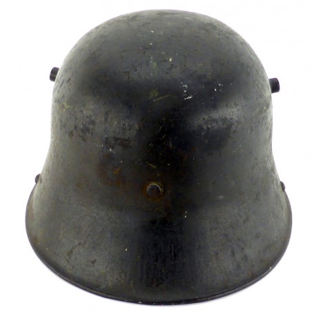 German WWI M-16 helmet (MH421)
