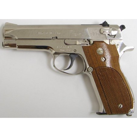 Smith & Wesson 39-2 9mm caliber pistol.  (PR5732)