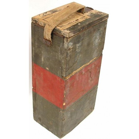 WWII German 8cm Grenatwerfer 34 ammo box. Measures 6 1/4 x 4 1/2 x 13 1/2. (mm642)
