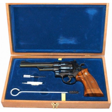 Smith & Wesson Model 27-2 .357 Magnum caliber blue revolver pinned & recessed  6 barrel. Comes with case. (pr3885)