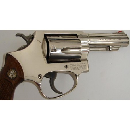Smith & Wesson 36-1 .38 Special caliber revolver. 3 nickel plated model in very good condition. (pr10239)