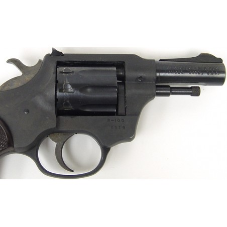 High Standard Sentinel R-100 .22 caliber revolver. 9 shot double action revolver in very good condition. (pr13655)