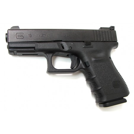 Glock 19 9 MM PARA caliber pistol. Compact model with adjustable night sights. Excellent condition. (PR18767)