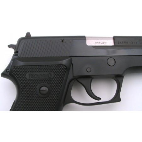 Browning BDA 9mm caliber pistol. Original version of the Sig-Sauer P220 in a scarce caliber. Like new with box. (pr5502)