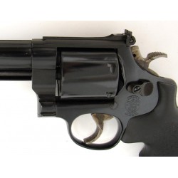 Smith & Wesson 29-4 .44 Mag...