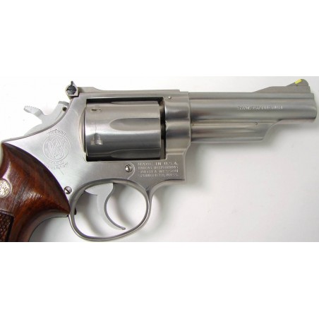 Smith & Wesson 66 .357 magnum caliber revolver. 1970s vintage 4 model with pinned barrel and recessed cylinder. Excellent cond (pr15432)