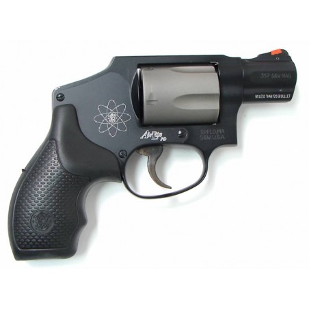 Smith & Wesson 340PD .357 Magnum caliber revolver. Airlite Centennial with Scandium frame and Titanium cylinder. Excellent condi (pr16061)