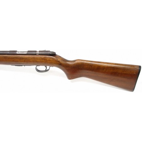 Remington 511 .22 S,L,LR caliber rifle with very good wood and very good metal. Very nice 60s vintage item for the Remington co (r5897)