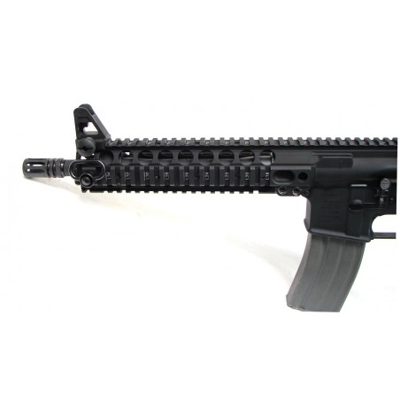 LMT Defender 2000 5.56 caliber rifle. LMT MRP model with Monolithic ...