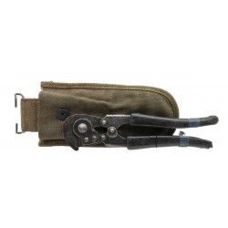 US GI Wire Cutters in Pouch...